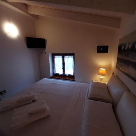 Bmp Apartment Deluxe 1 Jacuzzi Riscaldata Privata Vista Lago Di Garda Brenzone sul Garda Exterior photo