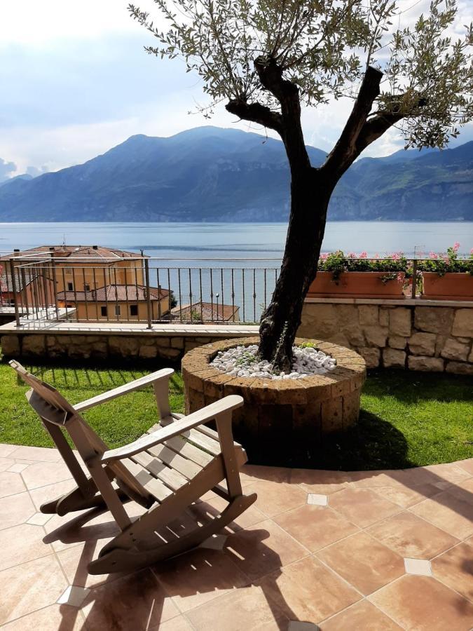 Bmp Apartment Deluxe 1 Jacuzzi Riscaldata Privata Vista Lago Di Garda Brenzone sul Garda Exterior photo