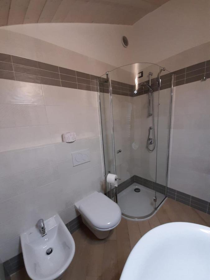 Bmp Apartment Deluxe 1 Jacuzzi Riscaldata Privata Vista Lago Di Garda Brenzone sul Garda Exterior photo