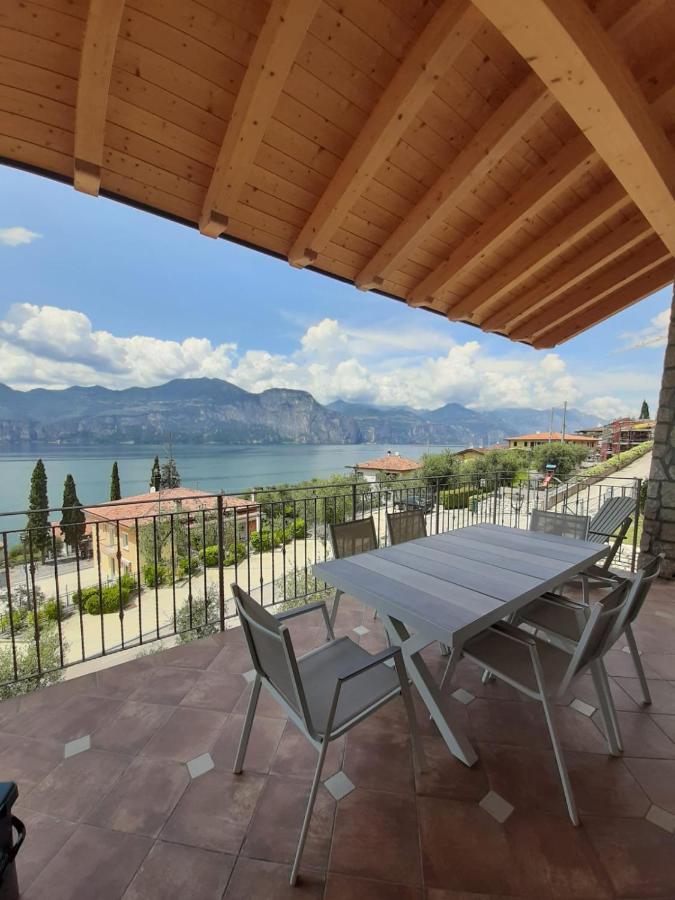 Bmp Apartment Deluxe 1 Jacuzzi Riscaldata Privata Vista Lago Di Garda Brenzone sul Garda Exterior photo